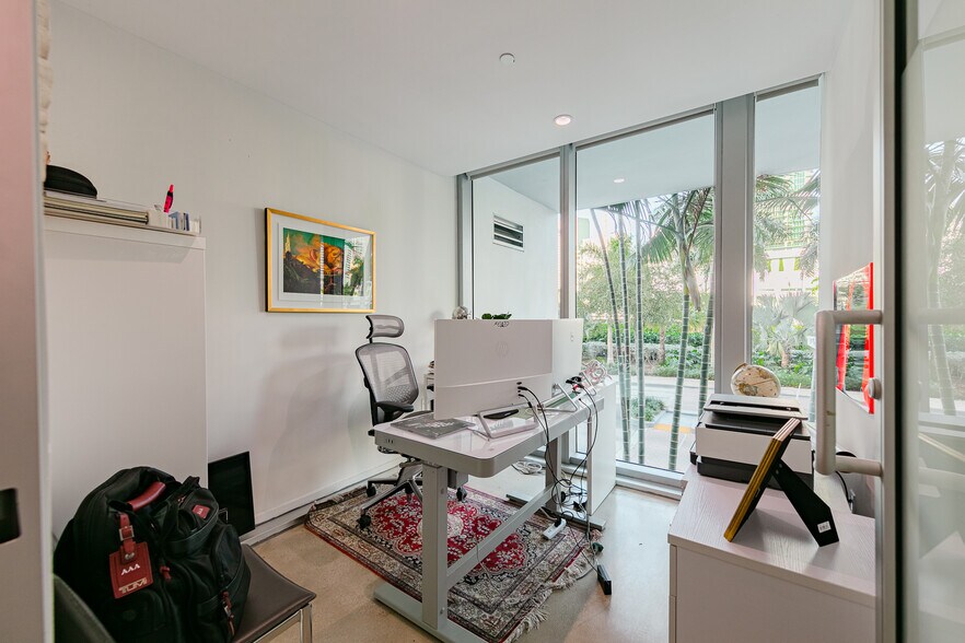 More Photos Of 350 S Miami Ave, Miami Apartments For Sale