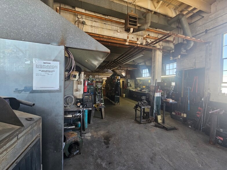 More Photos Of 173 Water St, Bridgeton Warehouse For Sale