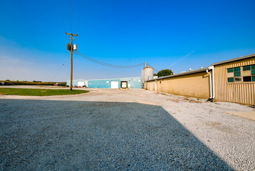 More Photos Of 211 W Geneva St, Dunkirk Manufacturing For Lease