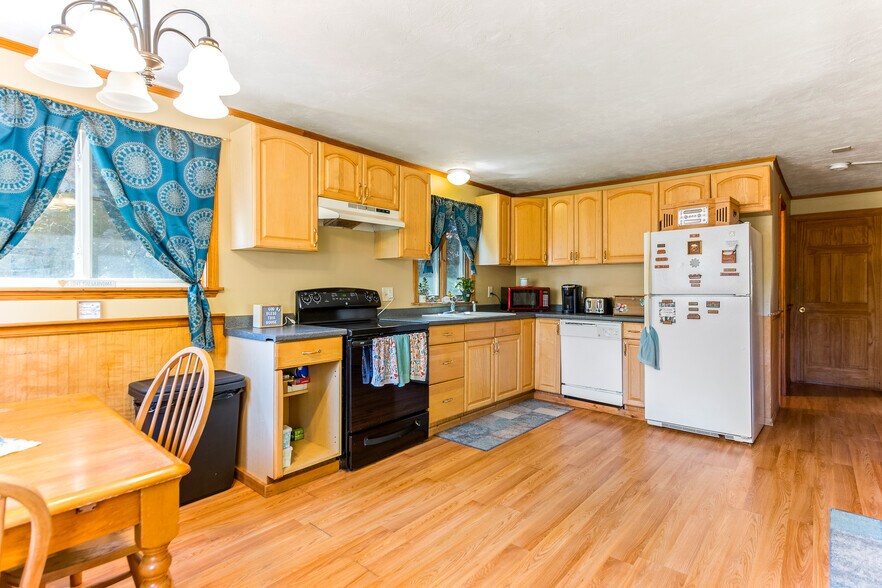 More Photos Of 287-289 Milton Rd, Rochester Restaurant For Sale