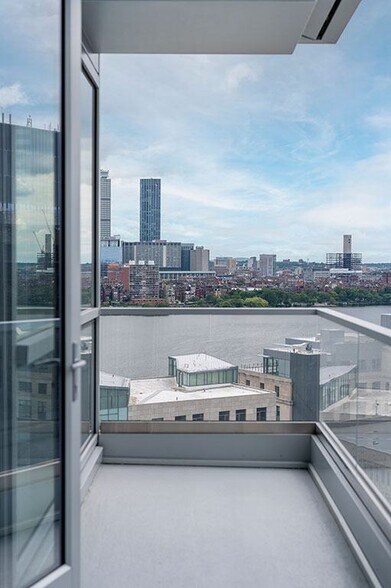 More Photos Of 165 Main St, Cambridge Apartments For Lease