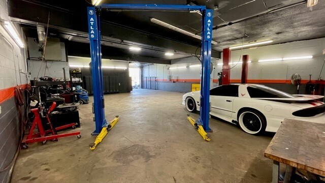 More Photos Of 860 Orange Ave, West Haven Auto Dealership For Lease