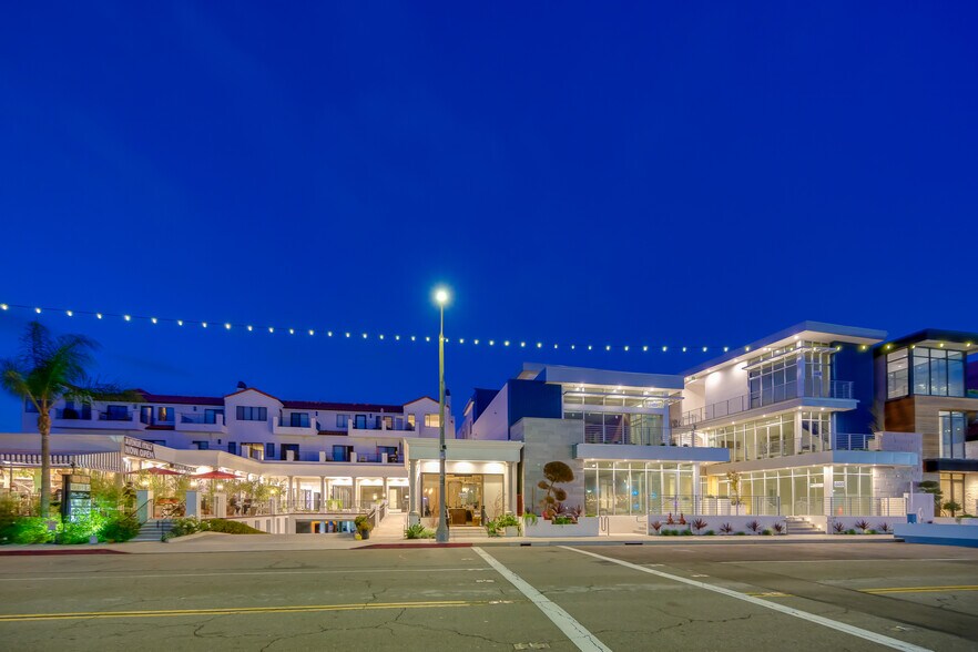 More Photos Of 219 Ave I, Redondo Beach Storefront For Lease