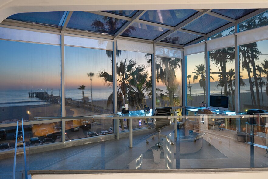 More Photos Of 3111 Ocean Front Walk, Marina Del Rey Apartments For Sale