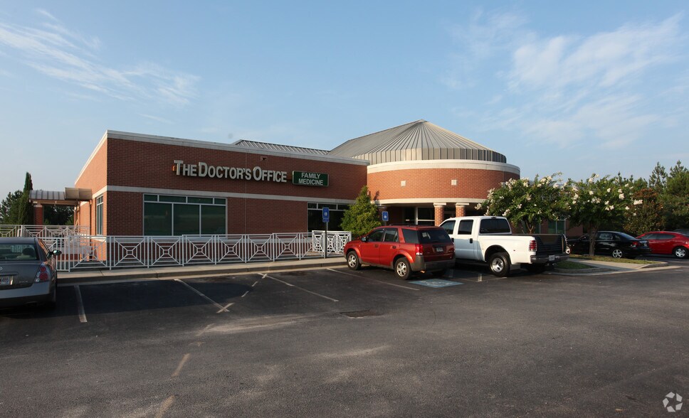 More Photos Of 915-921 Eagles Landing Pky, Stockbridge Medical For Lease