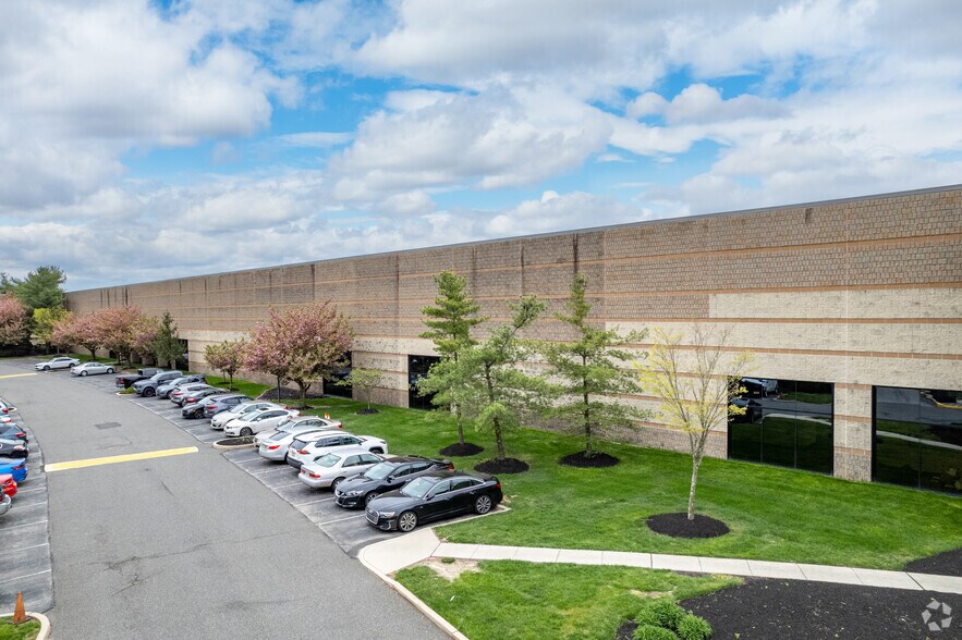 More Photos Of 1225 Forest Pky, West Deptford Warehouse For Lease