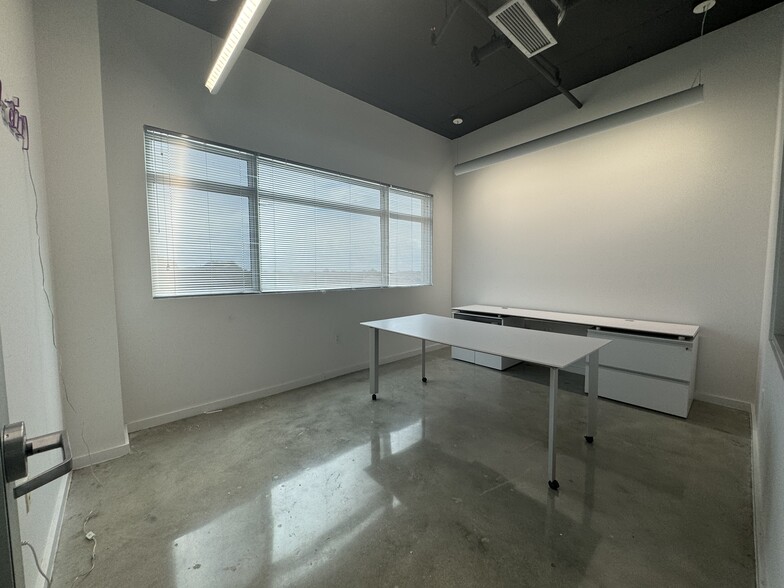 More Photos Of 7301 SW 57th Ct, South Miami Office For Lease
