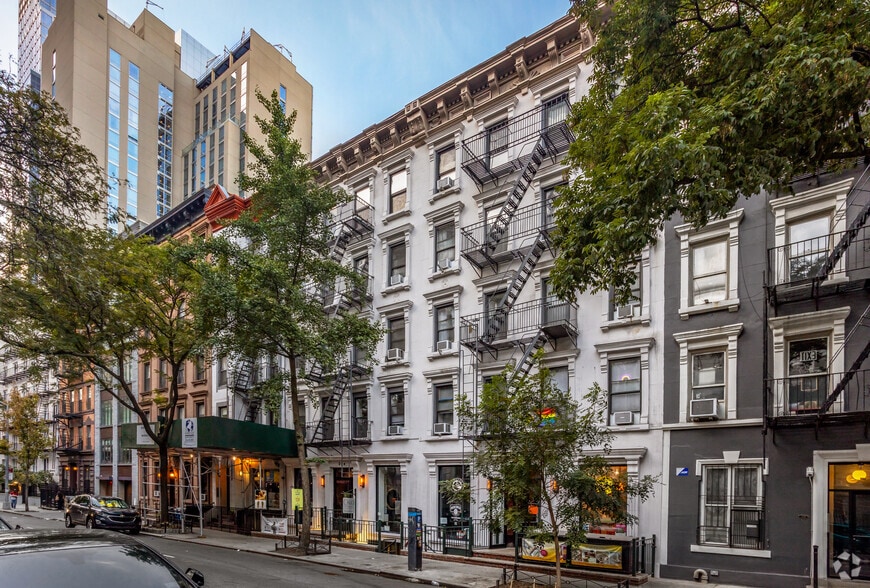Primary Photo Of 324-326 W 47th St, New York Apartments For Lease