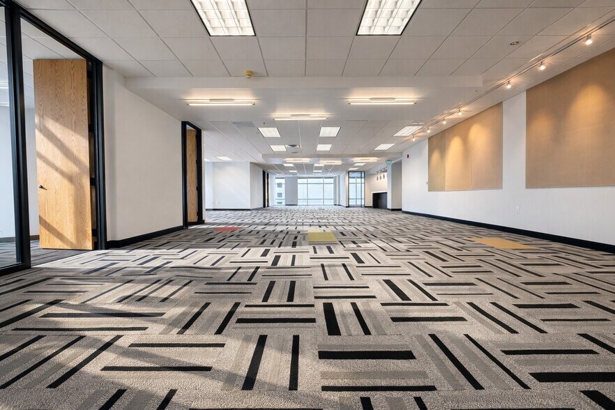 More Photos Of 6501 Americas Pky NE, Albuquerque Office For Lease