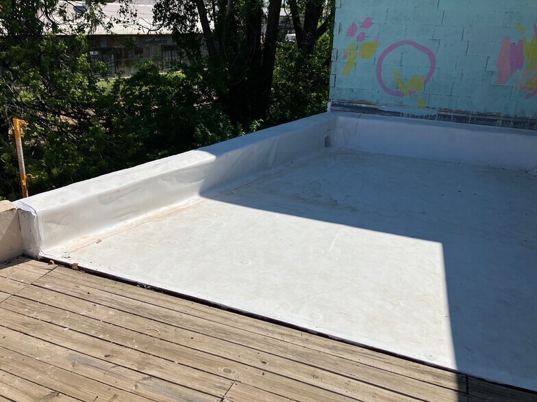 More Photos Of 1735 NW 5th St, Oklahoma City Warehouse For Sale