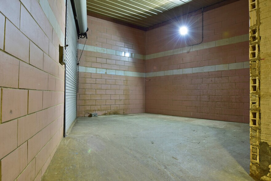 More Photos Of 126 Erie St, Cortland Warehouse For Lease