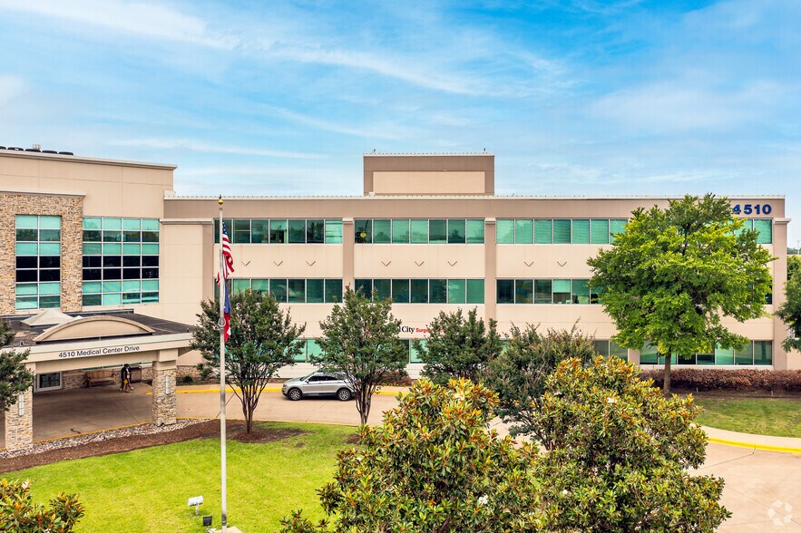 More Photos Of 4510 Medical Center Dr, McKinney Medical For Lease