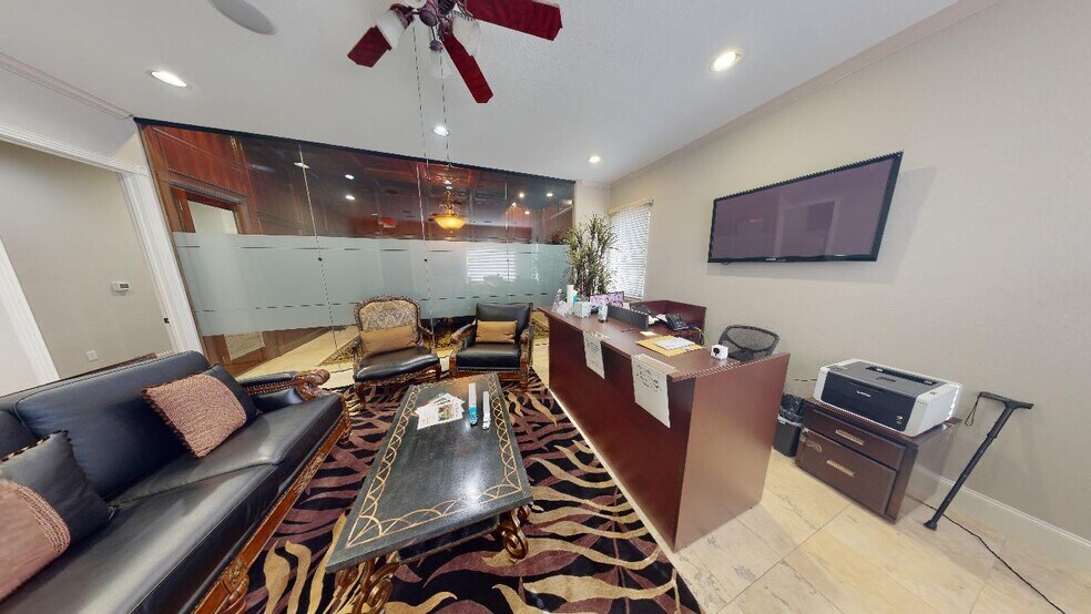 More Photos Of 5507 Louetta Rd, Spring Medical For Sale