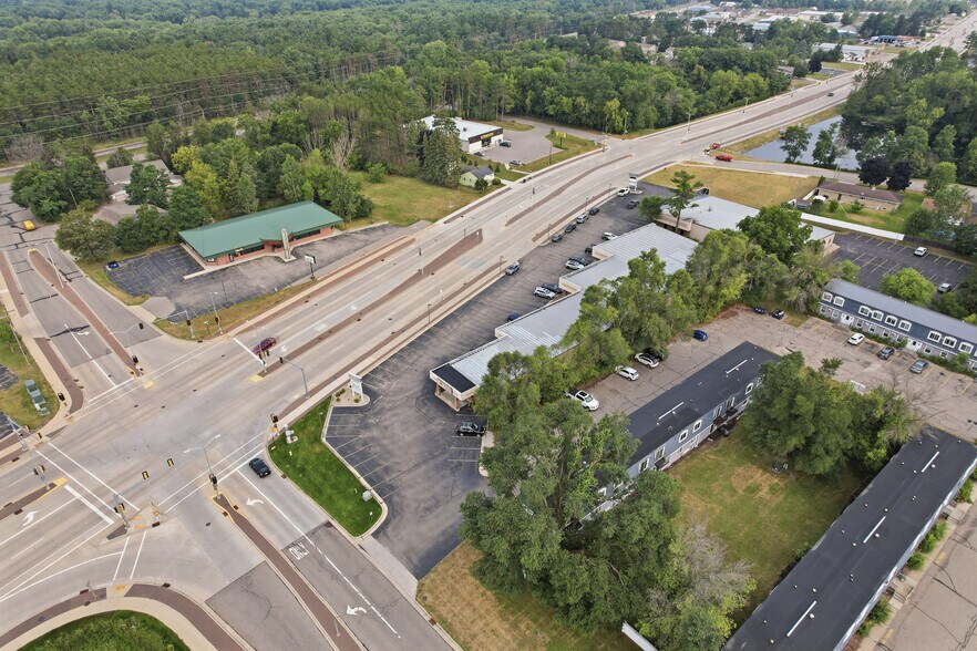 More Photos Of 1840 Post Rd, Plover Storefront Retail Office For Sale