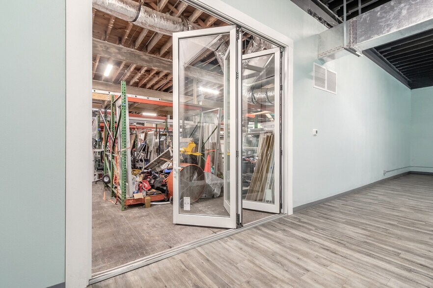 More Photos Of 719 N Ridgewood Ave, Daytona Beach General Retail For Sale