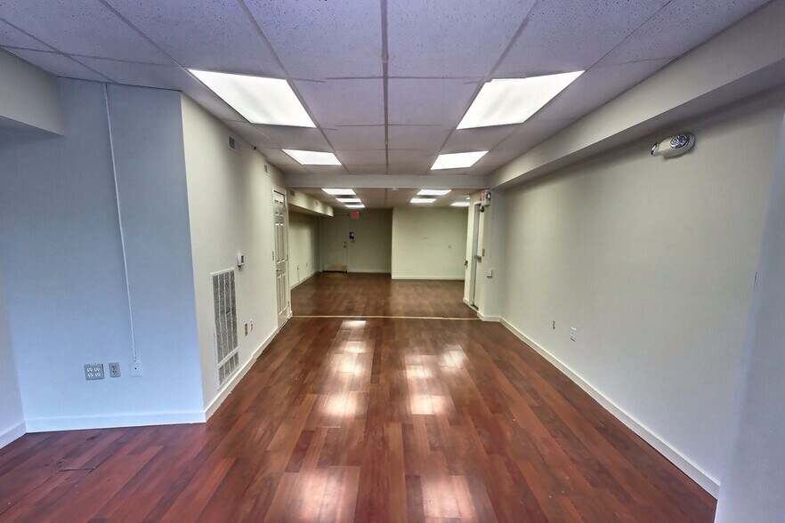 More Photos Of 68 E Main St, Mount Joy Storefront Retail Office For Lease