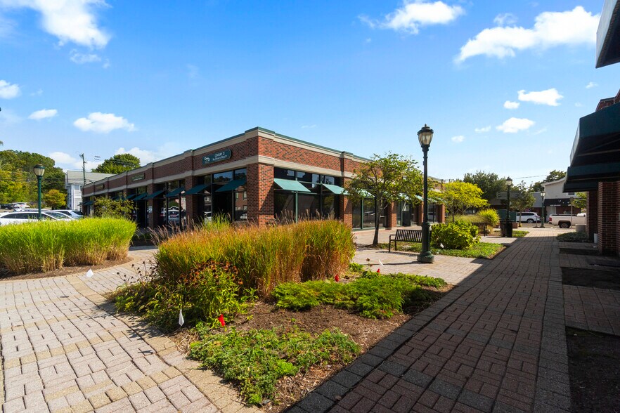 More Photos Of 1180-1236 Main St, Branford Unknown For Lease