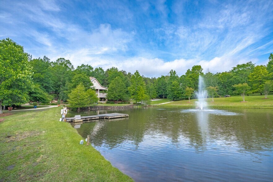 More Photos Of 1530 Buck Hill Rd, Ridgeway Industrial For Sale