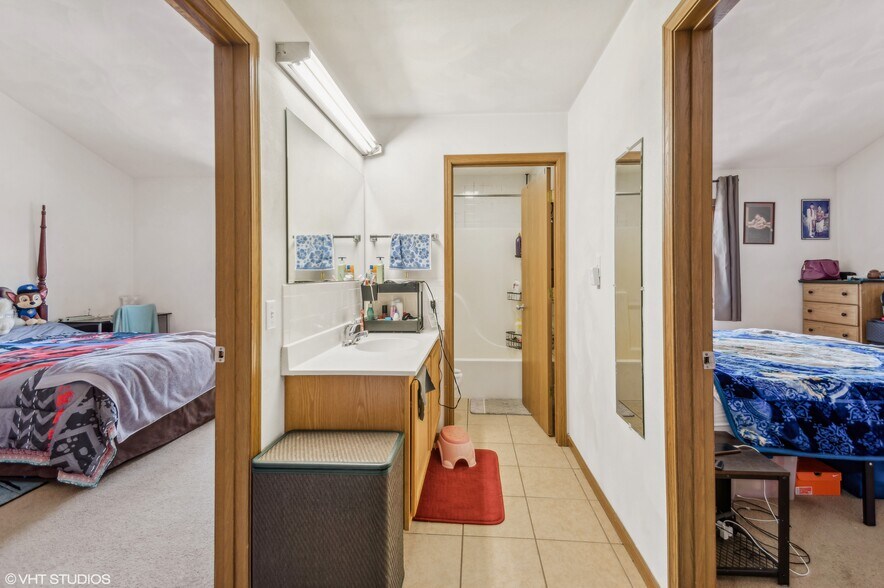 More Photos Of 1731 S State Route 127, Greenville Hotel For Sale
