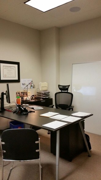 More Photos Of 18662-18678 SW Boones Ferry Rd, Tualatin Apartments For Lease