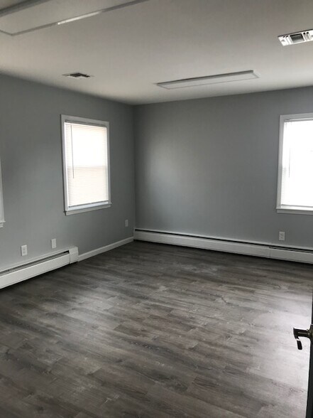 More Photos Of 655 Amboy Ave, Woodbridge Medical For Lease