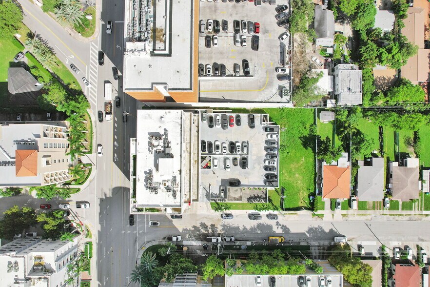 More Photos Of 2645 SW 37th Ave, Miami Medical For Sale