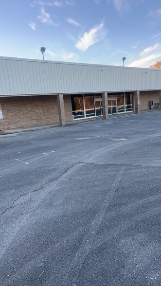 More Photos Of 410-440 Al-13 Hwy, Haleyville Storefront For Sale