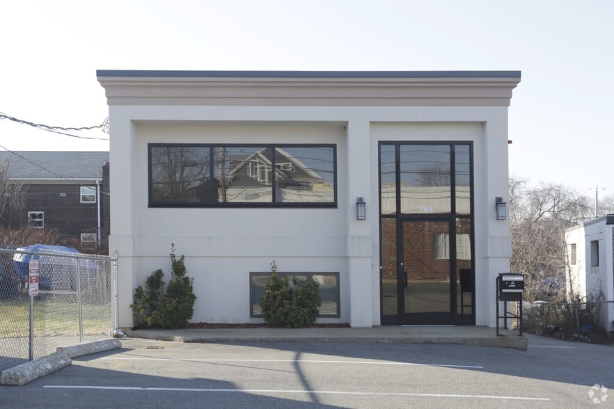 More Photos Of 745 E Squantum St, Quincy Office For Sale