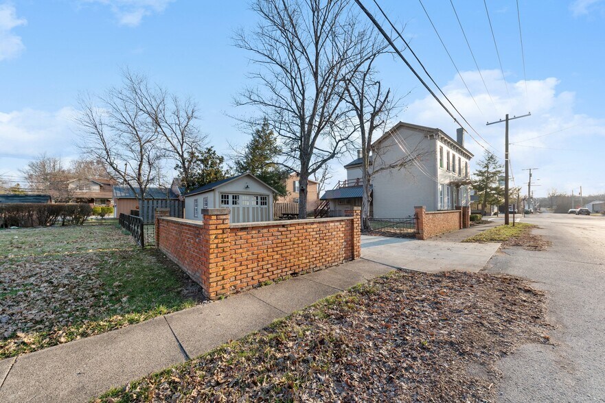 More Photos Of 301 N Main St, Georgetown Healthcare For Sale