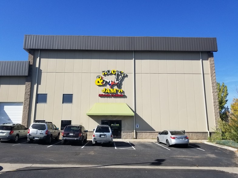 More Photos Of 7390 S Fraser St, Centennial Warehouse For Sale