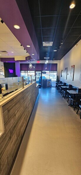 More Photos Of 7370-7392 S Olympia Ave, Tulsa General Retail For Lease