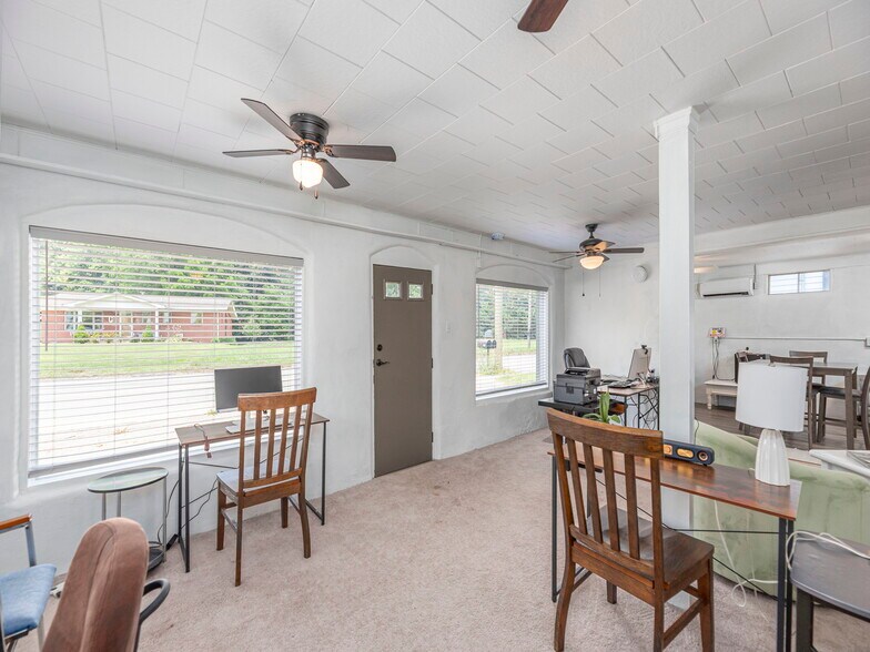 More Photos Of 491 Allens Creek Rd, Waynesville Office For Lease