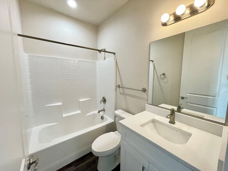 More Photos Of 150 S Horne, Mesa Apartments For Sale