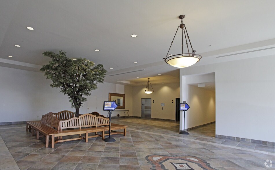 More Photos Of 1100 San Leandro Blvd, San Leandro Office For Lease