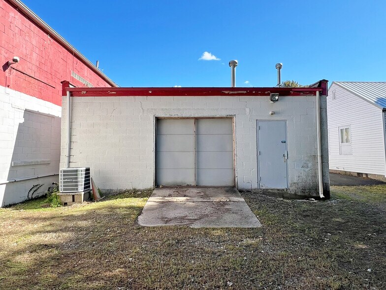 More Photos Of 1918 Buffalo Rd, Erie General Retail For Lease
