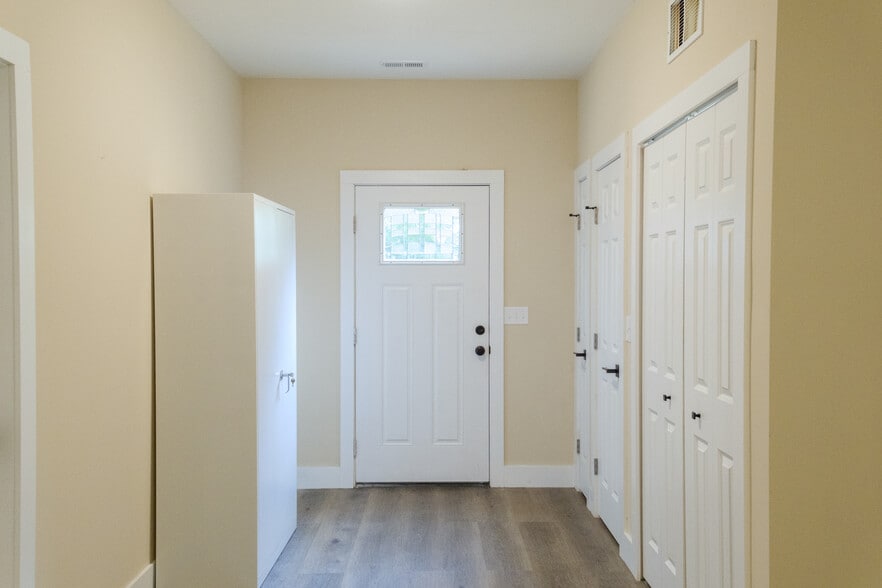 More Photos Of 14 Red Maple Dr, Weaverville Multifamily For Sale