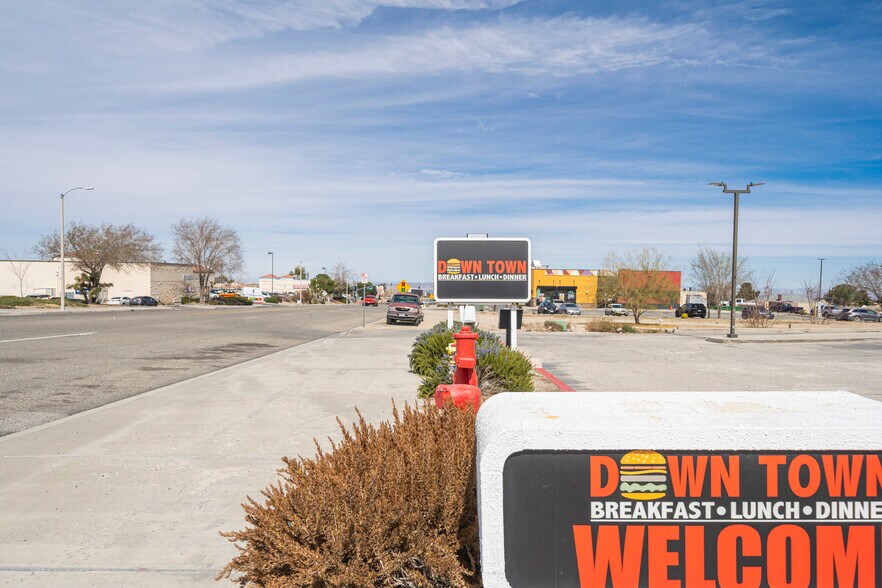 More Photos Of 9599 Sheep Creek Rd, Phelan Fast Food For Sale