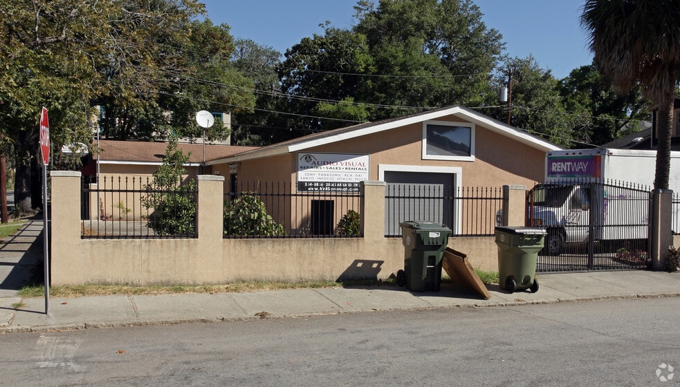 More Photos Of 2506 Barnard St, Savannah Freestanding For Sale