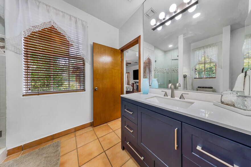 More Photos Of 19050 SW 194th Ave, Miami Lodge Meeting Hall For Sale