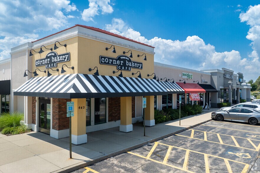 More Photos Of 445-567 E Townline Rd, Vernon Hills Unknown For Lease