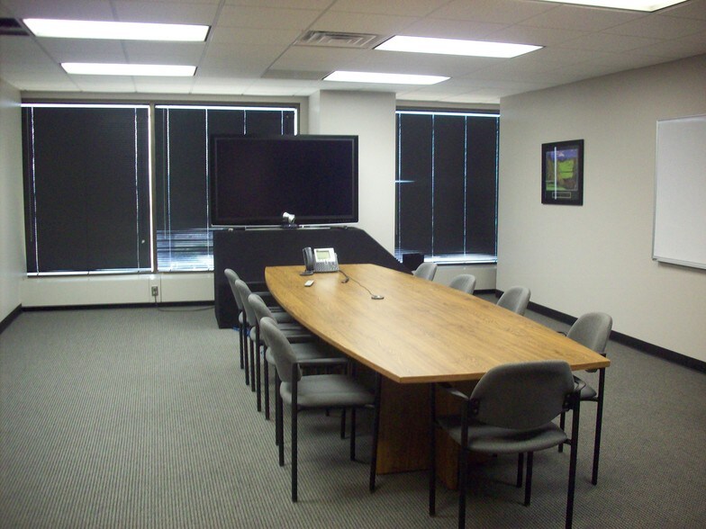 More Photos Of 130 W 2nd St, Dayton Office For Lease