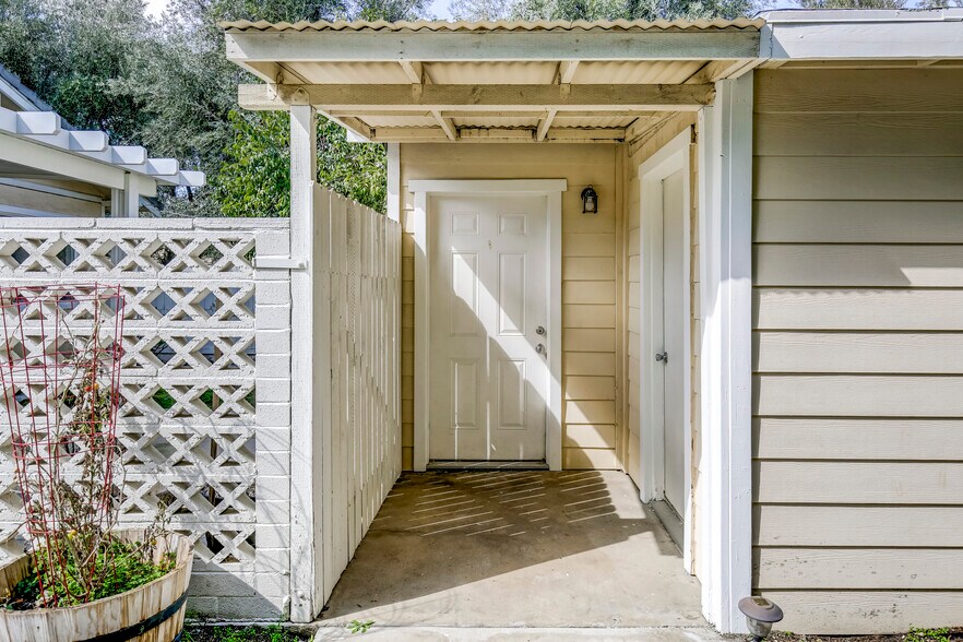 More Photos Of 2371 Mentone Ave, Mentone Apartments For Sale