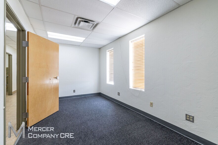 More Photos Of 400 Glade Ave, Oklahoma City Manufacturing For Lease