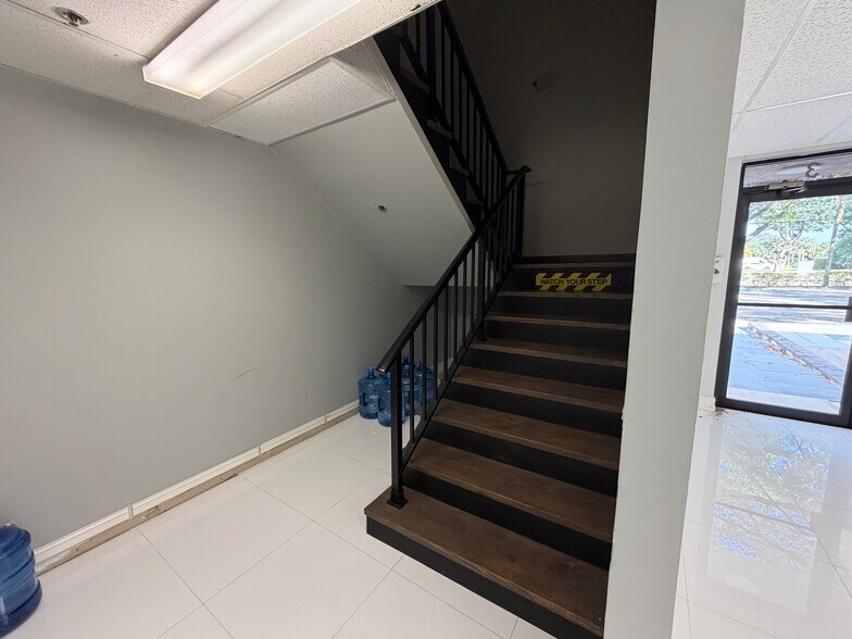 More Photos Of 6401 E Rogers Cir, Boca Raton Light Distribution For Lease