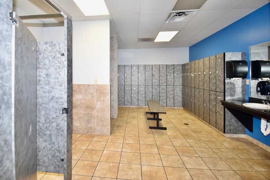 More Photos Of 1721-1751 Vann Dr, Jackson Unknown For Lease