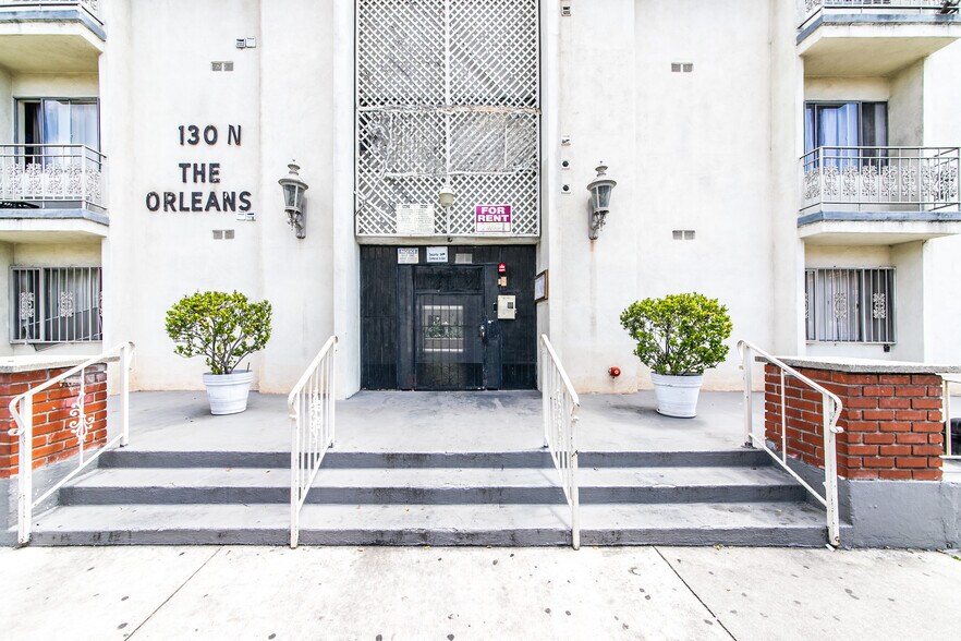 More Photos Of 130 N Alexandria Ave, Los Angeles Apartments For Sale