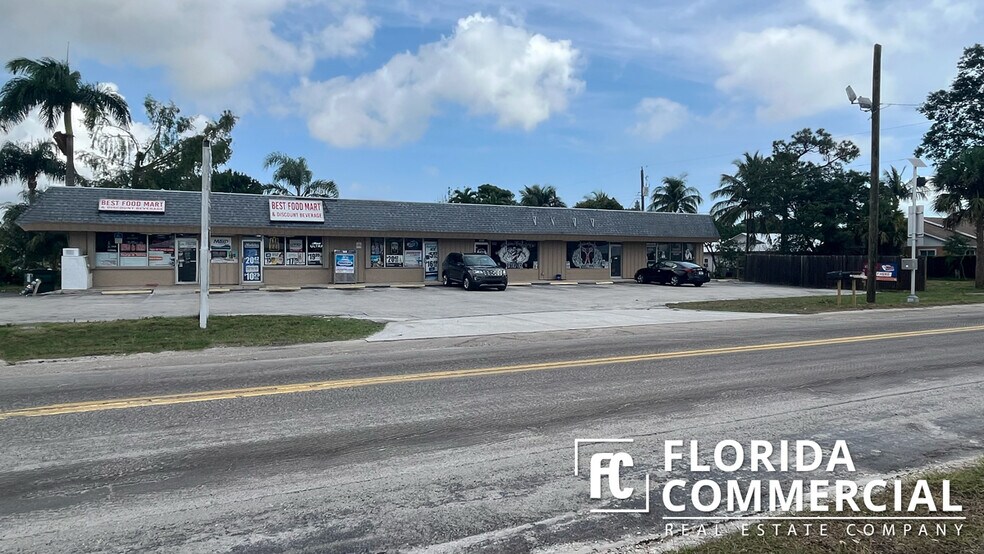 Primary Photo Of 3585 SE Salerno Rd, Stuart Convenience Store For Sale