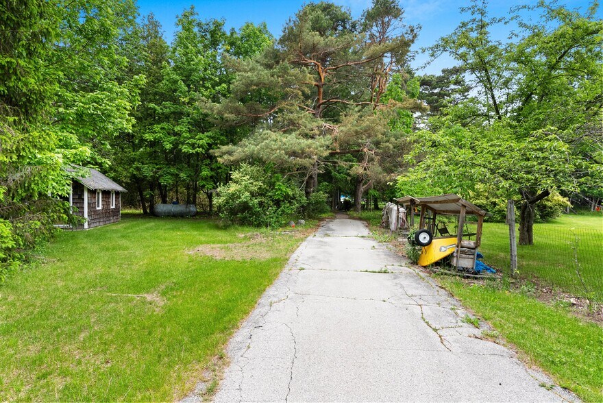 More Photos Of 10320 Water Steet, Sister Bay Storefront Retail Office For Sale