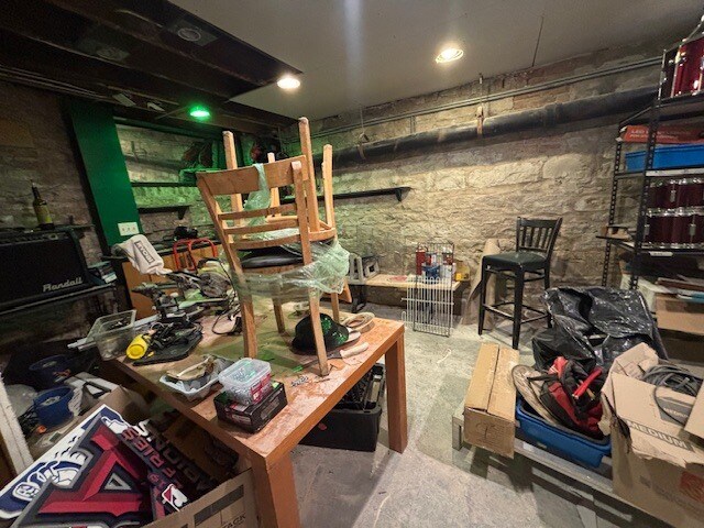More Photos Of 3477 N Clark St, Chicago Bar For Lease