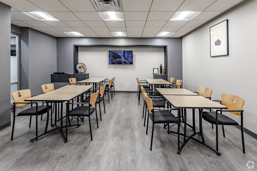 More Photos Of 600 Parsippany Rd, Parsippany Office For Sale